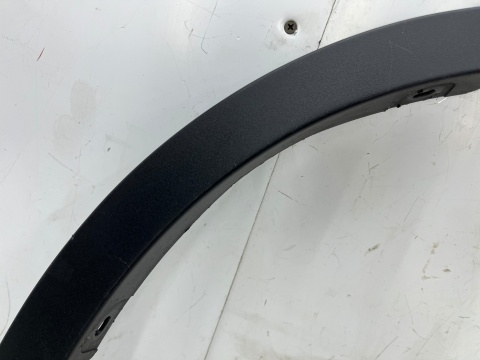 Listwa BMW X1 F48 15-22r. lewy przedni rant nadkola błotnika zderzaka nakładka lewy przód 7332337