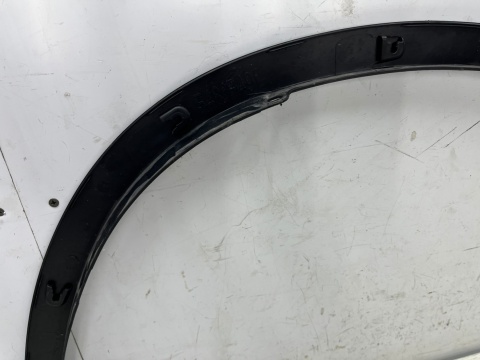 Listwa BMW X1 F48 15-22r. lewy przedni rant nadkola błotnika zderzaka nakładka lewy przód 7332337