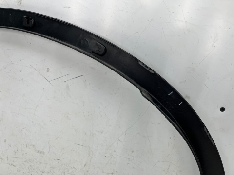 Listwa BMW X1 F48 15-22r. lewy przedni rant nadkola błotnika zderzaka nakładka lewy przód 7332337