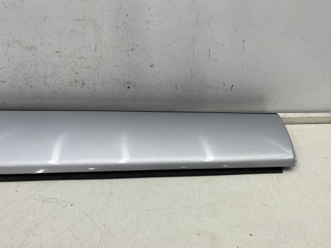 Listwa Jaguar F-Pace x761 2016r.- PRAWA przednia dolna nakładka drzwi prawy przód hk8m-21064-abw