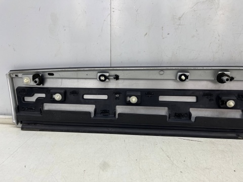 Listwa Jaguar F-Pace x761 2016r.- PRAWA przednia dolna nakładka drzwi prawy przód hk8m-21064-abw