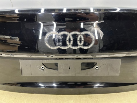 Klapa bagażnika Audi A6 C8 sedan 18-25r.