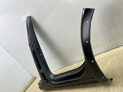 Poszycie VW Tiguan 2 II 5na 16-24r. NOWY lewy próg ĆWIARTKA środkowy słupek 5na809835