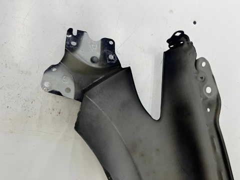 Błotnik Mazda 3 IV BP 19r.- prawy przedni prawy przód 