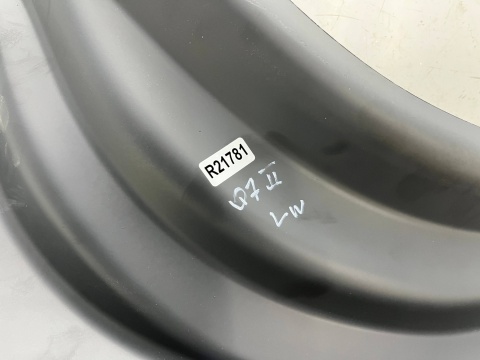 Ćwiartka Audi Q7 II 4M 15r.- lewy tylny próg poszycie NOWE ORYGINALNE lewy tył