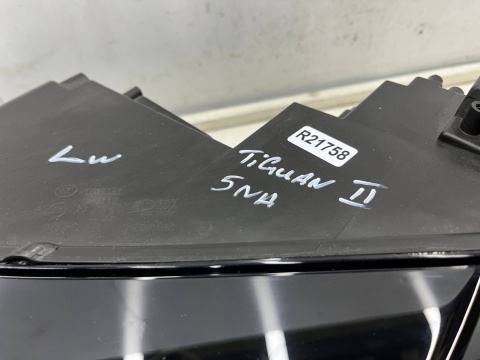 Lampa reflektor Listwa Vw Tiguan II 5na 16-20r. LEWA przednia FULL LED lewy przód 5nb941035d