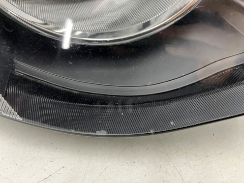 Lampa reflektor Mitsubishi L200 KA KB 05-10r. PRAWA przednia H4 oryginalna prawy przód EU 8301b462