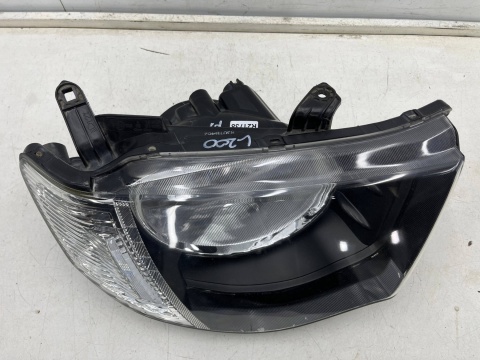 Lampa reflektor Mitsubishi L200 KA KB 05-10r. PRAWA przednia H4 oryginalna prawy przód EU 8301b462