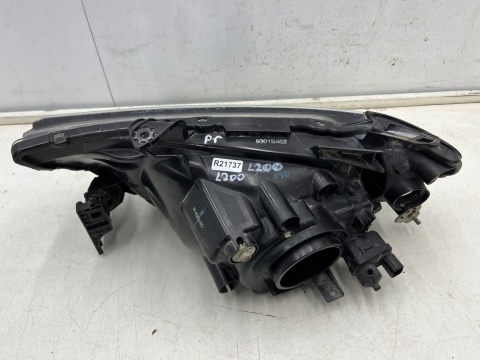 Lampa reflektor Mitsubishi L200 KA KB 05-10r. PRAWA przednia H4 oryginalna prawy przód EU 8301b462