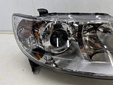 Lampa reflektor Subaru Tribeca LIFT 07-14r. NOWA prawa przednia kompletna Xenon Xsenon Europa oryginal PRAWY przód