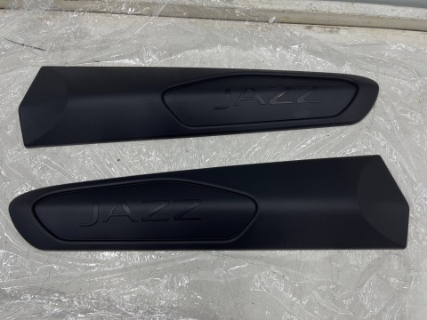 Listwa Honda Jazz 5 V 20r.- NOWE oryginalne nakładki dodatkowe ochronne na drzwi KPL 08p05-tza-600nt
