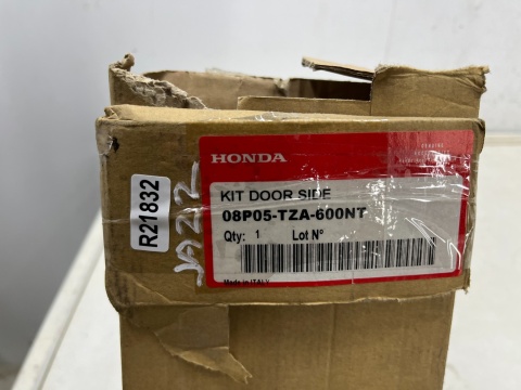 Listwa Honda Jazz 5 V 20r.- NOWE oryginalne nakładki dodatkowe ochronne na drzwi KPL 08p05-tza-600nt