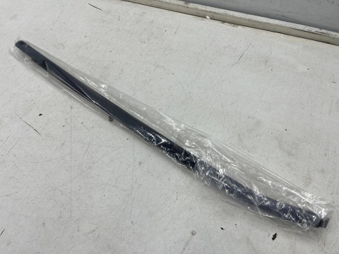 Listwa Nissan Juke II 2 F16 19r.- NOWA prawa tylna GÓRNA listwa zewnętrzna drzwi prawy tył 82282-6pa0a