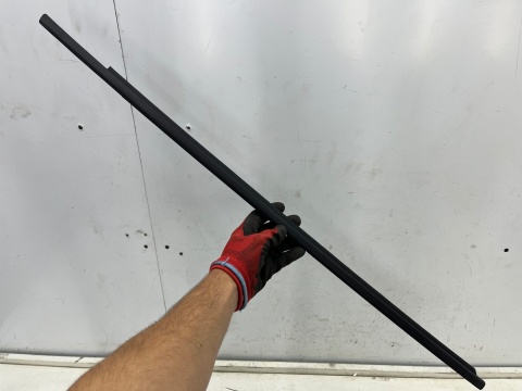 Listwa Toyota Yaris 3 III P13 LIFT 11-20r. NOWA prawa przednia listwa zgarniająca uszczelka zewnętrzna szyby drzwi prawy przód