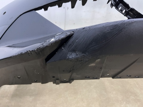 Zderzak przedni BMW i4 G26 eDrive 22r.- przód PDC 8738585