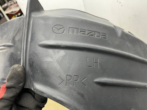 Nadkole Mazda 3 IV BP 19r.- LEWE przednie ORYGINALNE lewy przód bdmt