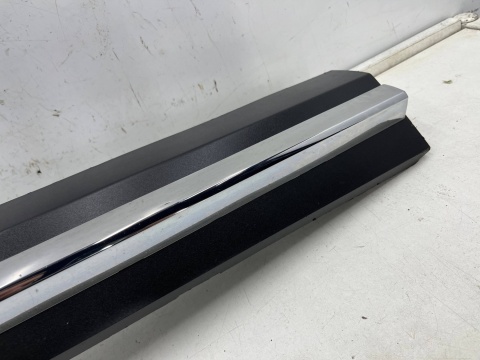 Listwa Mazda CX-3 CX3 14-21r. lewa przednia dolna nakładka drzwi CHROM lewy przód listewka chromowana d10e-51rb1