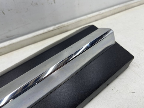 Listwa Mazda CX-3 CX3 14-21r. lewa przednia dolna nakładka drzwi CHROM lewy przód listewka chromowana d10e-51rb1