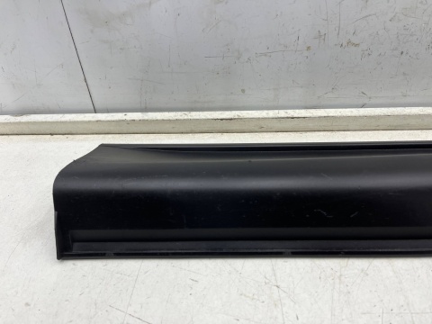 Listwa Mazda CX-5 II KF CX5 II 17r.- nakładka dolna drzwi prawych tylnych próg prawy tył kb7w-51rc1