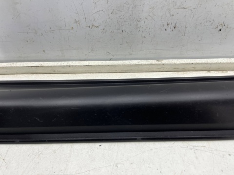 Listwa Mazda CX-5 II KF CX5 II 17r.- nakładka dolna drzwi prawych tylnych próg prawy tył kb7w-51rc1