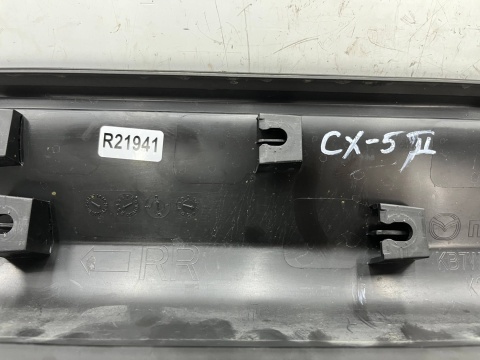 Listwa Mazda CX-5 II KF CX5 II 17r.- nakładka dolna drzwi prawych tylnych próg prawy tył kb7w-51rc1