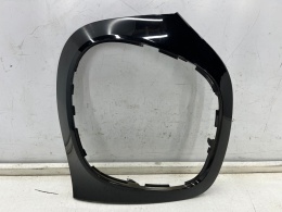 Listwa Smart Forfour II w453 14-19r. lewa nakładka ramka lampy tylnej obramówka a4538850122