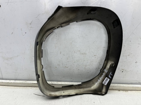 Listwa Smart Forfour II w453 14-19r. lewa nakładka ramka lampy tylnej obramówka a4538850122