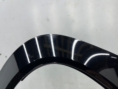 Listwa Smart Forfour II w453 14-19r. lewa nakładka ramka lampy tylnej obramówka a4538850122