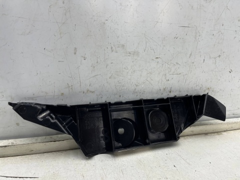 Ślizg Seat Arona 17r.- NOWE lewe tylne mocowanie zderzaka wspornik uchwyt lewy tył ORYGINALNY 6f9807393b