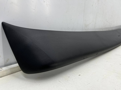 Spoiler Nissan Bluebird U11 U12 84-92r. lotka na klapę bagażnika oryginalna FOHA KE79065M10