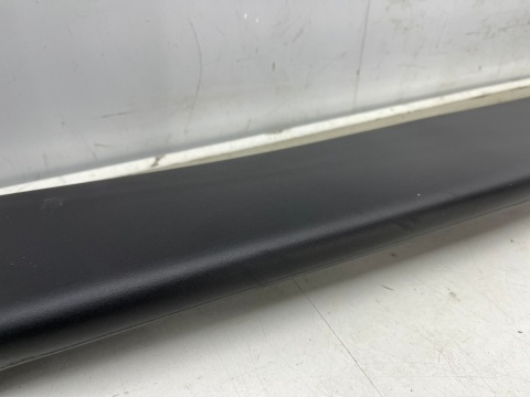 Spoiler Nissan Bluebird U11 U12 84-92r. lotka na klapę bagażnika oryginalna FOHA KE79065M10