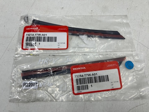 Uszczelka Honda HR-V II 13-21r. NOWA guma szyby klapy bagażnika uszczelnienie szyby prawa lewa KPL 74440-t7a-003