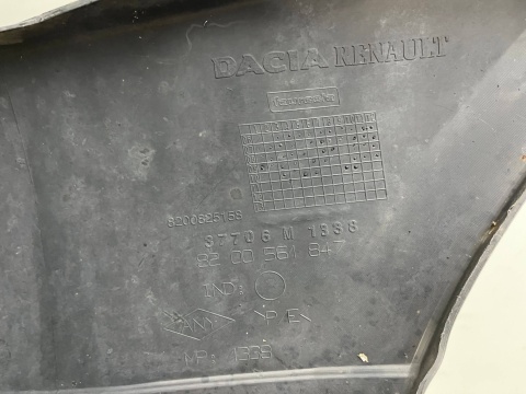 Zderzak przedni Dacia Logan Van MCV 1 I 07-13r. przód 8200825158