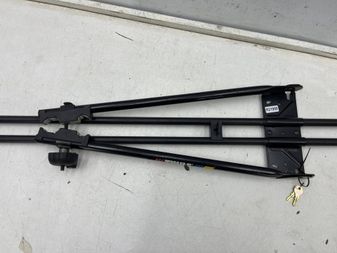 Bagażnik rowerowy Thule na relingi dachowe uchwyt mocowanie roweru Dwa kluczyki Thule 1050-51