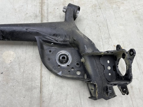 Belka zawieszenia Mazda 3 IV BP 2019r.- tylna oś wózek ORYGINAL