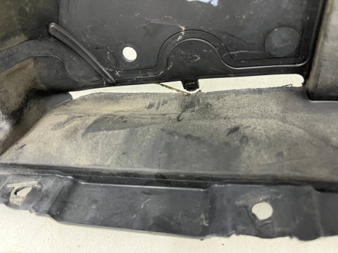Nadkole BMW 5 G30 G31 17-24r. M-Pakiet LEWE przednie osłona trójkąt pod zderzak ORYGINAL lewy przód 8060031