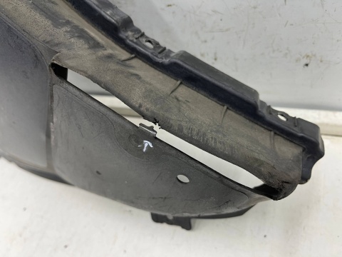 Nadkole BMW 5 G30 G31 17-24r. M-Pakiet PRAWE przednie osłona trójkąt pod zderzak ORYGINAL prawy przód 8060032