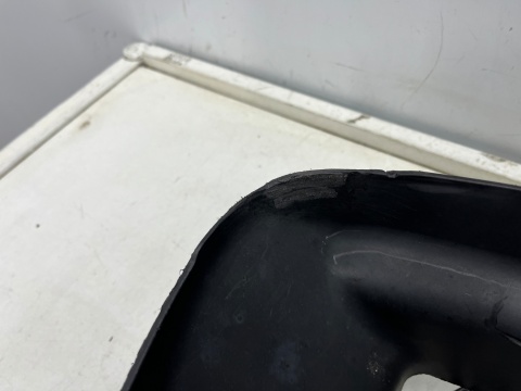 Osłona chłodnicy Maserati Ghibli 13-24r. kierownica powietrza pasa przedniego wlot atrapy kratka tylna