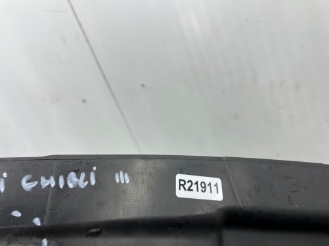 Osłona chłodnicy Maserati Ghibli 13-24r. kierownica powietrza pasa przedniego wlot atrapy kratka tylna