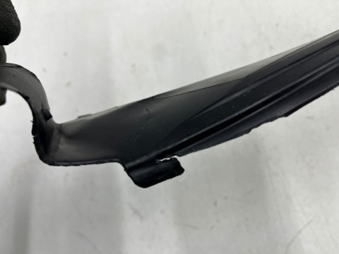 Osłona chłodnicy Porsche Panamera II 971 16-20r. kierownica powietrza żaluzji pasa przedniego ramka wlot atrapy 971121710g