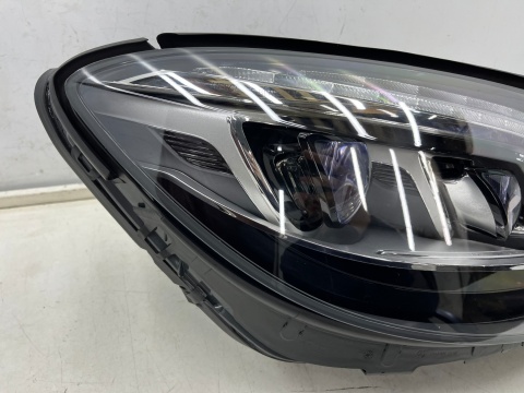 Lampa reflektor Mercedes W222 S-klasa 13-17r. PRAWA przednia LED INTELLIGENT Light System oryginalna EU prawy przód a2228201159