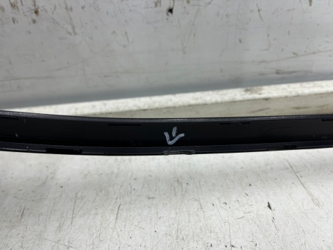 Listwa Polestar 2 20r.- prawa tylna listewka ozdobna nakładki ramki drzwi prawy tył 31689573