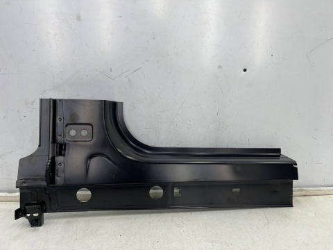 Poszycie Macan I 95b 14r.- LEWY przedni próg dolny słupek ćwiartka NOWE ORYGINALNE lewy środek