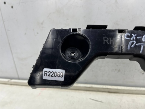 Ślizg Mazda CX-60 CX60 22r.- prawe tylne mocowanie zderzaka prawy tył kbb3502h1
