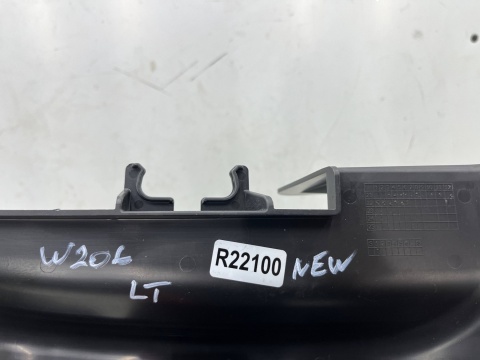 Ślizg Mercedes w206 C-klasa AMG line 21r.- NOWE lewe tylne mocowanie zderzaka wspornik uchwyt lewy tył NOWY ORYGINALNY