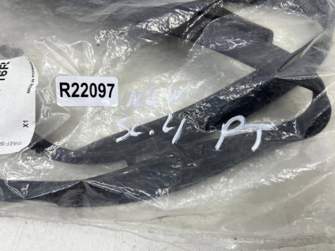 Uszczelka Renault Scenic 4 IV 16-22r. NOWA dolna gumowa uszczelka prawych tylnych drzwi prawy tył 828383716r