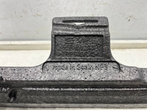 Absorber zderzaka Cupra Formentor 20r.- tylny środkowy styropian wkład piankowy pod zderzak tył 5ff807247