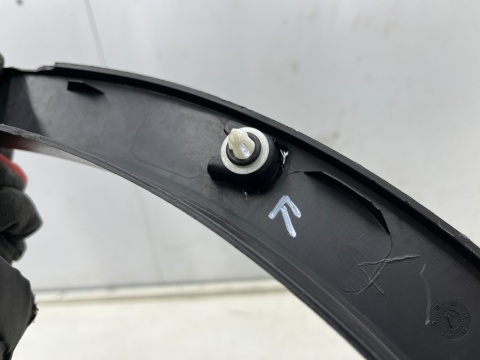 Listwa BMW X1 F48 15-22r. lewy tylny rant nadkola błotnika nakładka lewy tył 7332339