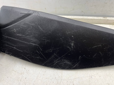 Listwa Iveco Daily 4 IV 14-19r. nakładka błotnika prawego przedniego prawy przód 5801847156