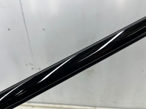 Listwa Skoda Enyaq iV 20r.- prawa tylna listwa zgarniająca uszczelka zewnętrzna szyby drzwi prawy tył